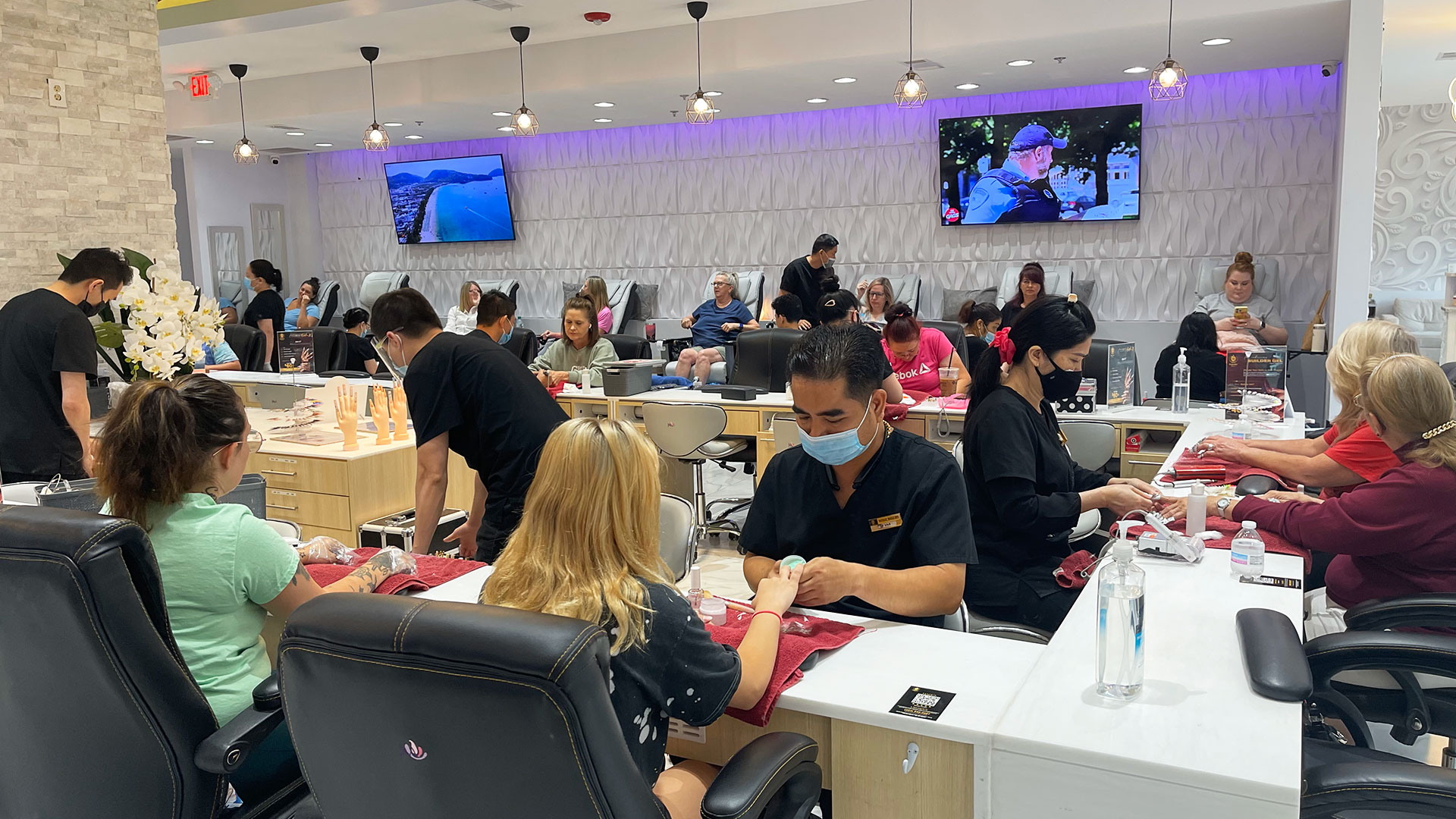 ROYALE' NAILS SPA - CUMMING