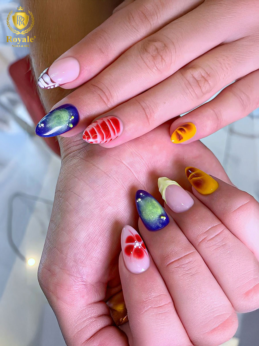 ROYALE' NAILS SPA - CUMMING